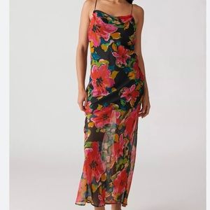 UO Rosalia Chiffon Maxi Dress
